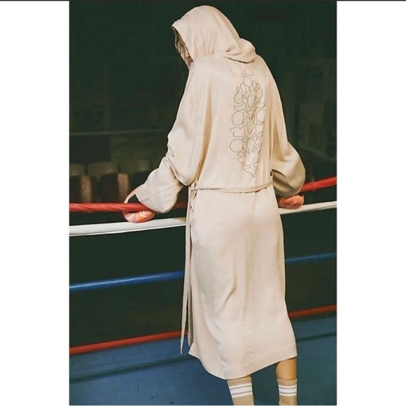 Free People Movement X EVERLAST Satin Robe - Picture 2 of 9